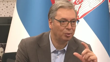 „Ne postoji sila na svetu koja će promeniti rezultate izbora!“ Vučić poručio: „Ako izgubimo, čestitaću u deset uveče!“