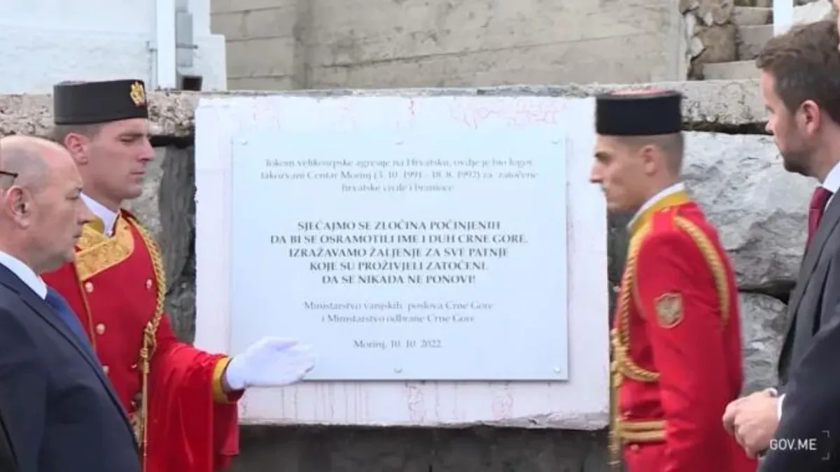 Crna Gora podvila rep pred Hrvatskom! Podgorica ispunjava zahteve Zagreba: Skinuli ime vaterpoliste sa bazena, priznali i spornu ploču u Morinju!