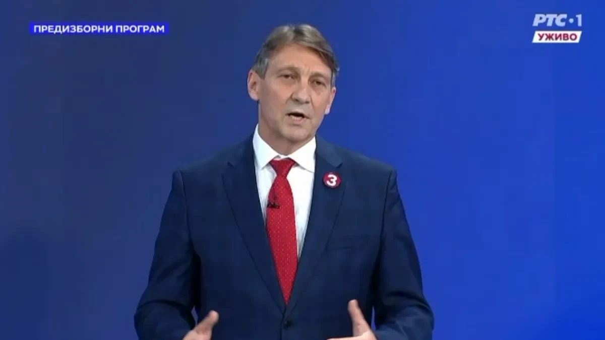 "Za Kosovo me baš briga, samo za Srbiju!" Jeziv skandal na RTS, Kuzmanović se tokom debate odrekao Kosova i Metohije! (VIDEO)