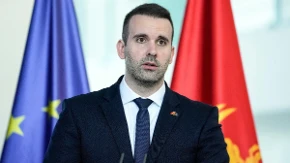 Crna Gora klekla pred Hrvatima! Plenković nastavlja da ih poliva, Spajić pita - jel može još!