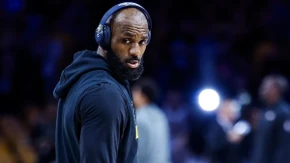 Lebron poludeo odmah: "Kralj" izvređao navijača (VIDEO)