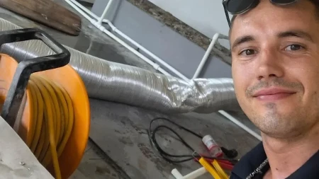 Dobar majstor je uvek tražen i solidno plaćen: Miloš iz Čačka ima 26 godina i on je vodoinstalater - osnovao čak i svoju firmu koja uspešno radi 