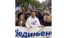 Spektakl u Kruševcu! Čarapani napravili feštu za pamćenje u znaku podrške Aleksandru Vučiću! (VIDEO)