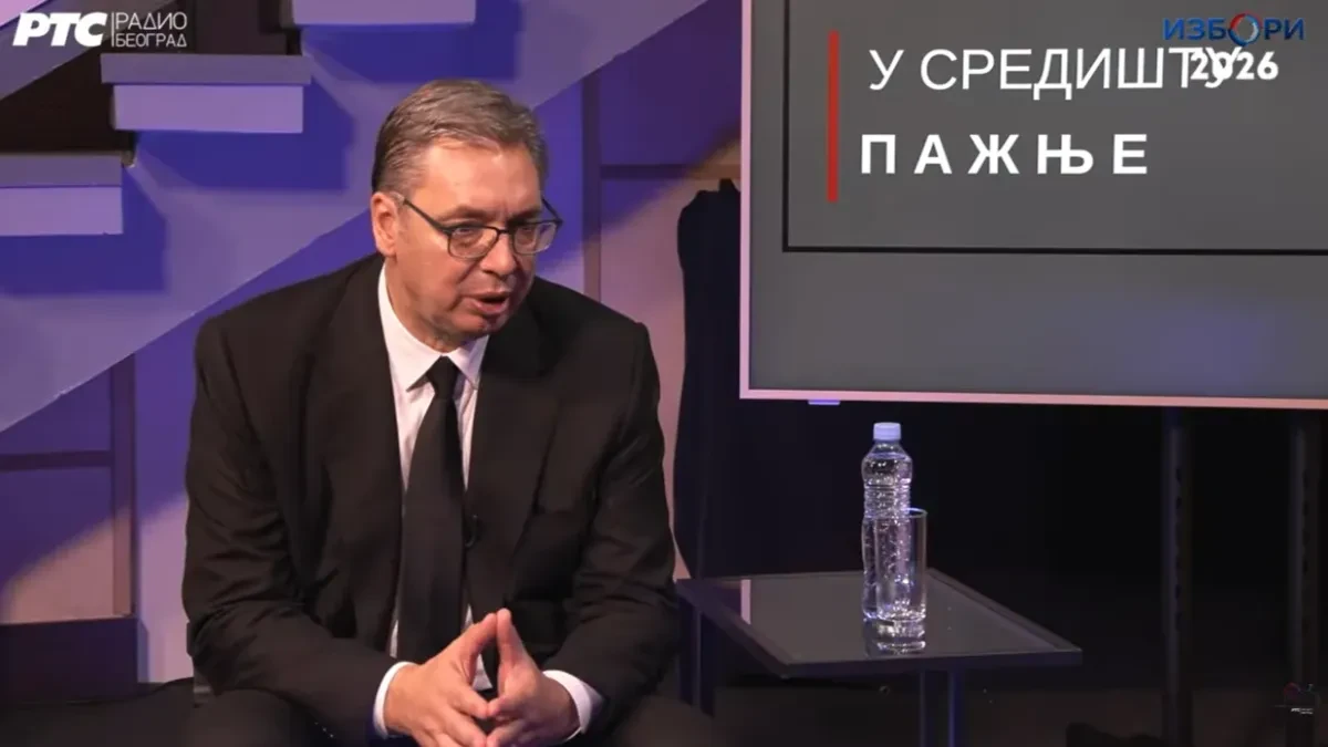 Vučić: "DOS-ovci su promenili samo linoleum u jednom liftu za 12 godina, a mi obnavljamo bolnice širom Srbije"