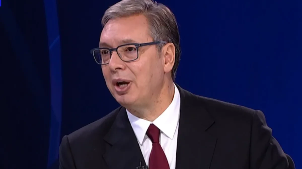 „Na tzv.'Studentskoj listi' nema nijednog Srbina sa Kosova i Metohije!“ Vučić grmi: „Stranci su im zabranili, Kurti ih je jedine pustio!“