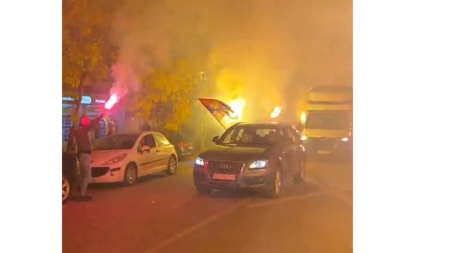 Odžaci poslali snažnu poruku! Kolona vozila, baklje i podrška listi „Aleksandar Vučić – Ujedinjena Srbija“ (VIDEO)