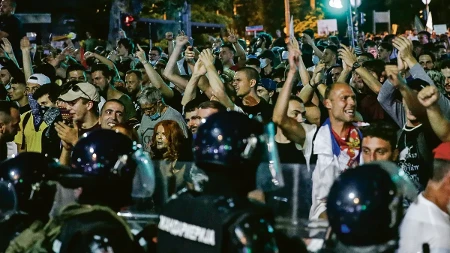 Sramno i skandalozno: Blokaderi na pomen Republike Srpske zviždali i vikali "UA" – Toliko o njihovoj "ljubavi" prema sopstvenom narodu!