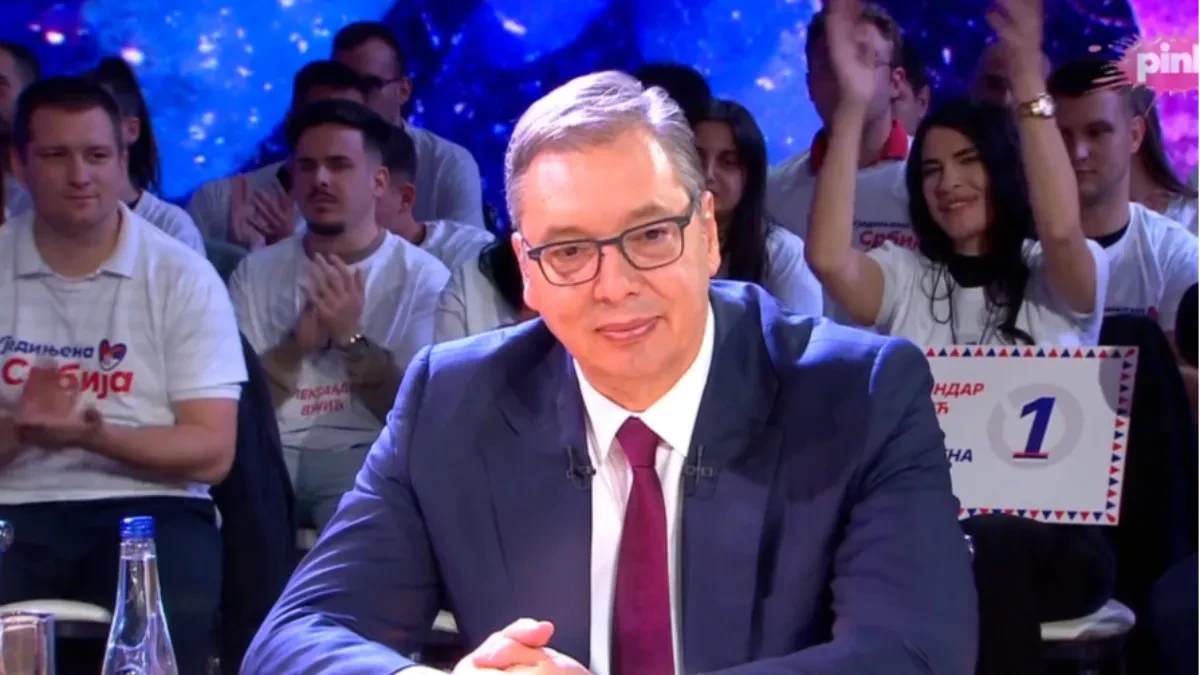 Vučić čestitao porodici Srdanović zbog stambenog kredita: "Danas sam bio posebno srećan"