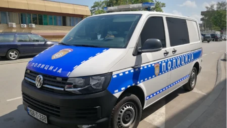 Pljačkali tržni centar, pumpu i market! Dvojica uhapšena zbog krađa vrednih više od 20.000 evra