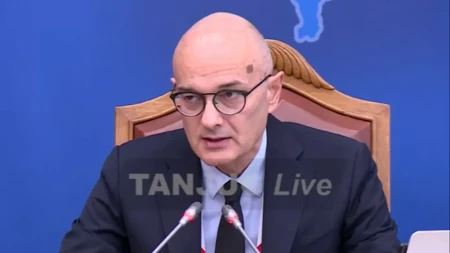 RIK: Biračka mesta otvorena na vreme, rekordan broj posmatrača