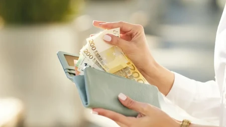 Šef prodao firmu za 112 miliona evra, pa iznenadio 120 zaposlenih: Podelio je četiri miliona evra bonusa