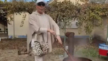 Boki 13 meša ajvar sa Šanel torbom od 10.000 evra! Šokirao sve objavom