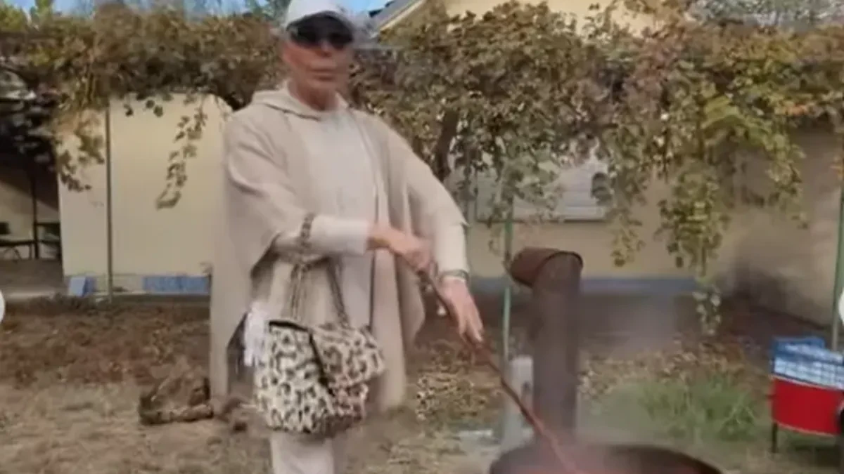 Boki 13 meša ajvar sa Šanel torbom od 10.000 evra! Šokirao sve objavom