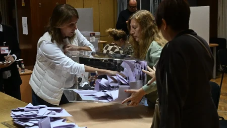 RIK:Na osnovu 7.998 obrađenih BM, Studentska lista 52.33 %,Ujedinjena Srbija 39.44 %