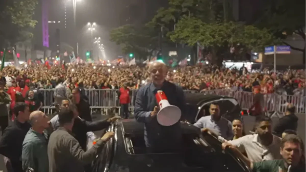Bolsonaro ne priznaje pobedu Lule da Silve: Brazil na nogama, traži se poništavanje izbora!