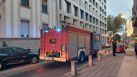 Plamen i gust dim prekrili Čačak: Jedna osoba povređena u stravičnom požaru u kući!