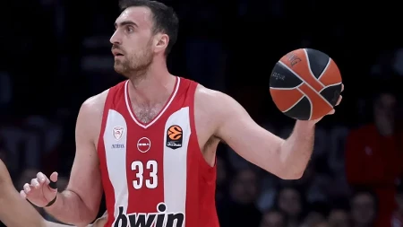 Ogroman problem za crveno-bele: Milutinov ne ide u Istanbul kod Alimpijevića
