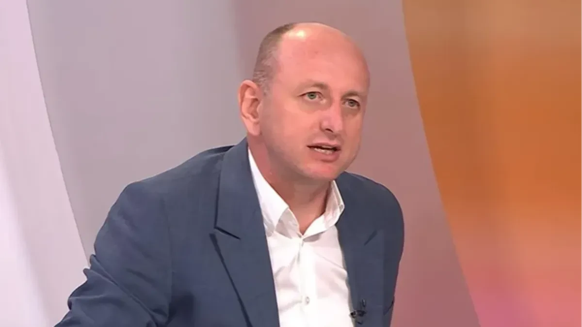 Knežević pozvao Bokelje: Idemo zajedno da srušimo ploču u Morinju!