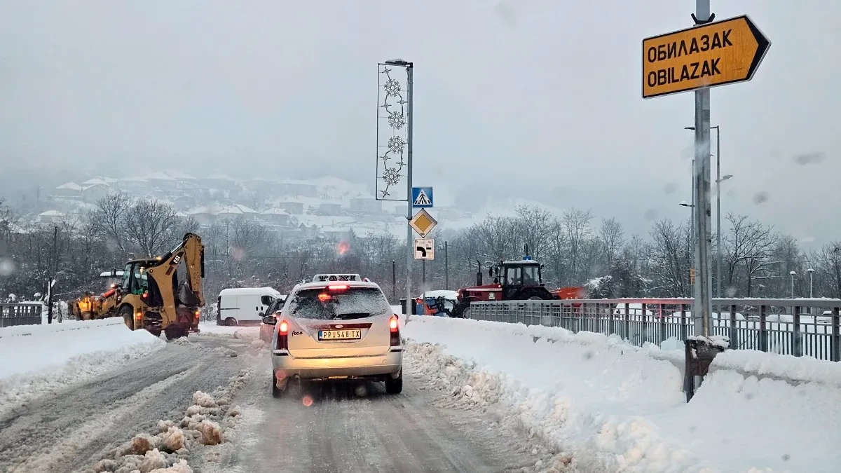 Stiže prvi sneg, haos na putevima! Spremite se za pakao ka planinama, hitno se oglasio AMSS!
