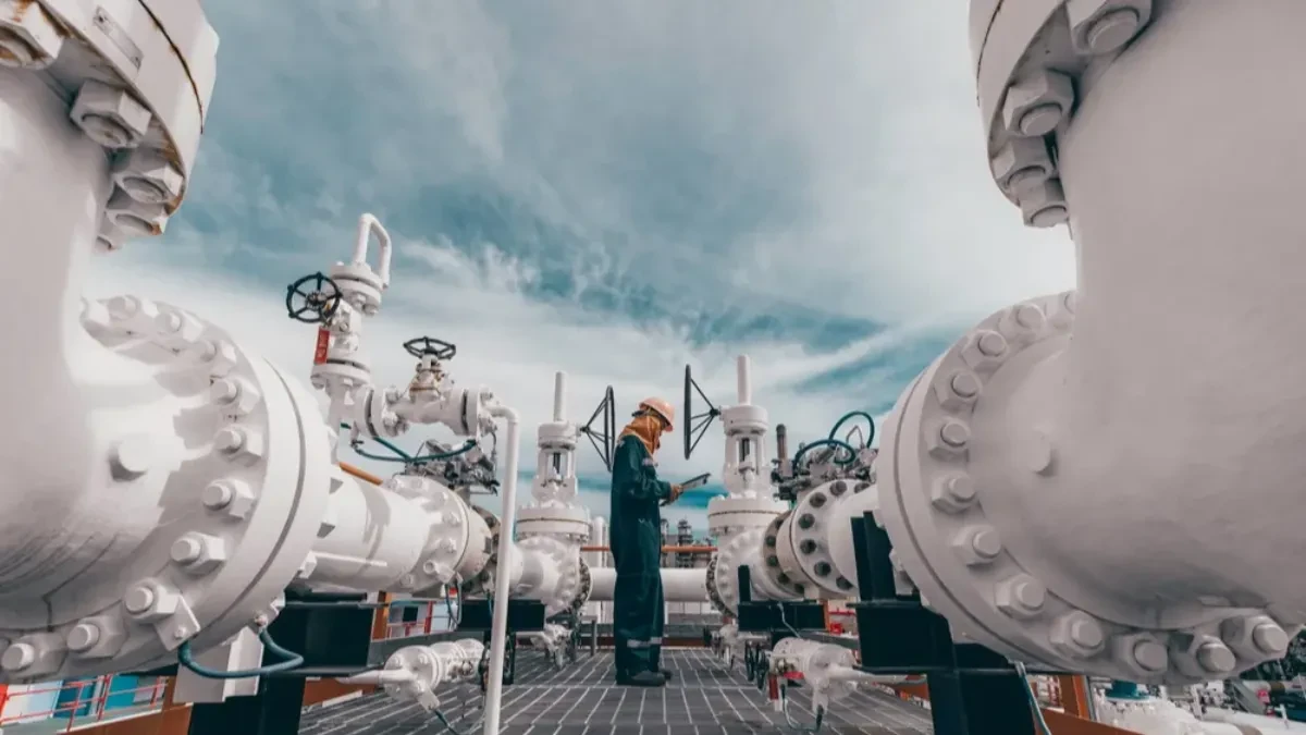 Novi udar na evropsku ekonomiju: Gas najskuplji od 2022. godine, nafta nastavlja da raste