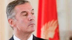 Vic dana: Uhvatio Milo Đukanović zlatnu ribicu...
