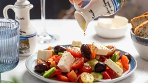 Posle 50. godine jedite ovih pet namirnica - nutricionisti izdvojili šta vredi češće stavljati na tanjir