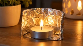 Ljudi su odlepili za ovim trikom: Evo šta se desi kada aluminijumsku foliju zamotate oko sveće