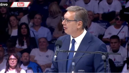 „Glavu daju, samo da Vučića ne vide u studiju!“ Vučić izazvao protivnike na debatu: „Hajde da uporedimo programe“
