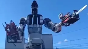 Scene kao iz filma! Roboti sa motornim testerama krenuli u akciju - Japan šokirao svet! (VIDEO)