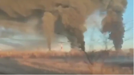 Brutalan napad na Moskvu, najmasovniji ove godine! Pogođena velika ruska rafinerija, plamen guta postrojenje (FOTO/VIDEO)