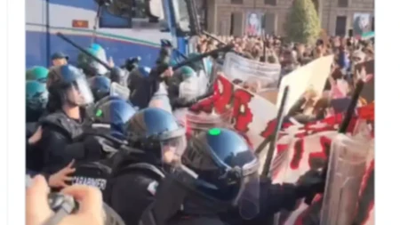 Italijanske ulice postale bojno polje! Sukobi demonstranata i policije, palice sevale u Torinu (VIDEO)