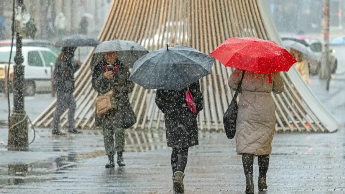 RHMZ upalio crveni alarm: Kiša prelazi u sneg, temperature padaju na nulu, Srbija se ledi!