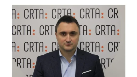 Tupanjac iz "Crte" obučava blokadere: Ako već morate da napadate policiju, uradite to pametno i stavite kapuljače