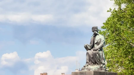 Dnevna doza pravopisa: Je l' se piše podsetiti ili potsetiti?