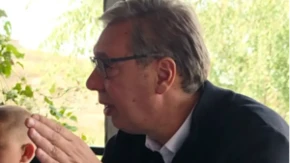"Politici tu nije mesto" Vučić: Tu "mečku“ izbaciću iz škola i sa fakulteta (VIDEO)