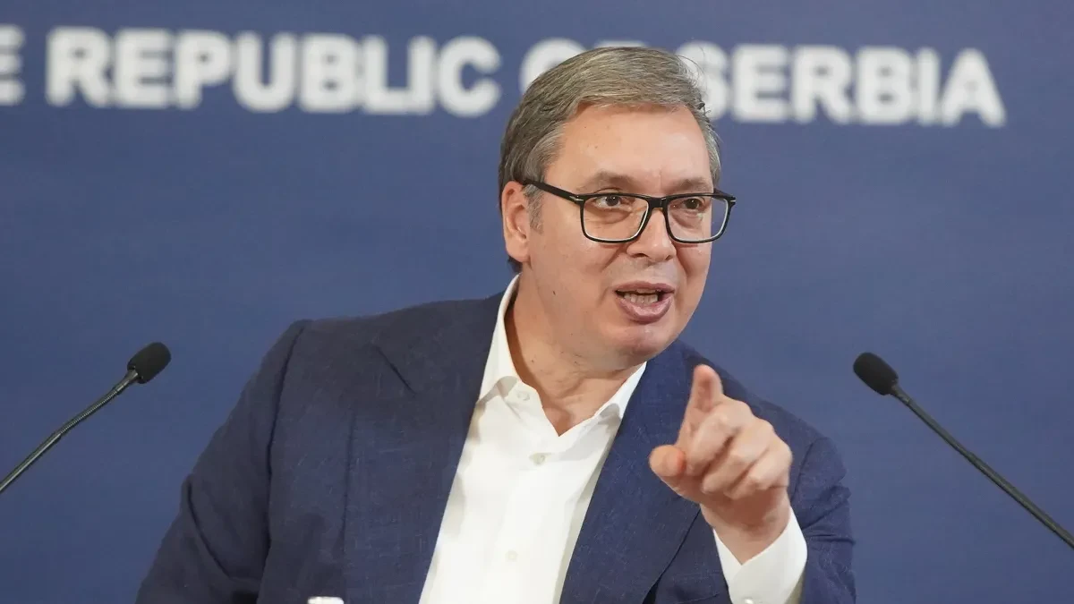 "Pacovi se skupljaju po fakultetima, a mi ih plaćamo" Vučić: Nema više politike!