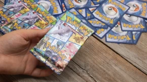 Kartončić vredniji od zlata - Pokemon karta prodata za 8,4 miliona dolara