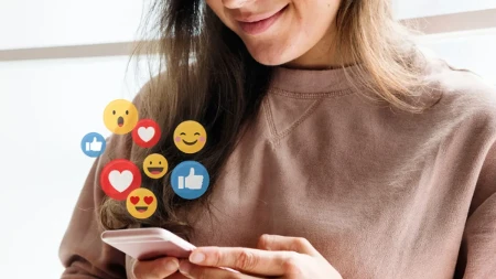 Koristimo ih svakog dana, a možda ne znamo šta znače: Gugl otkrio najpopularnije emotikone od 2020. godine