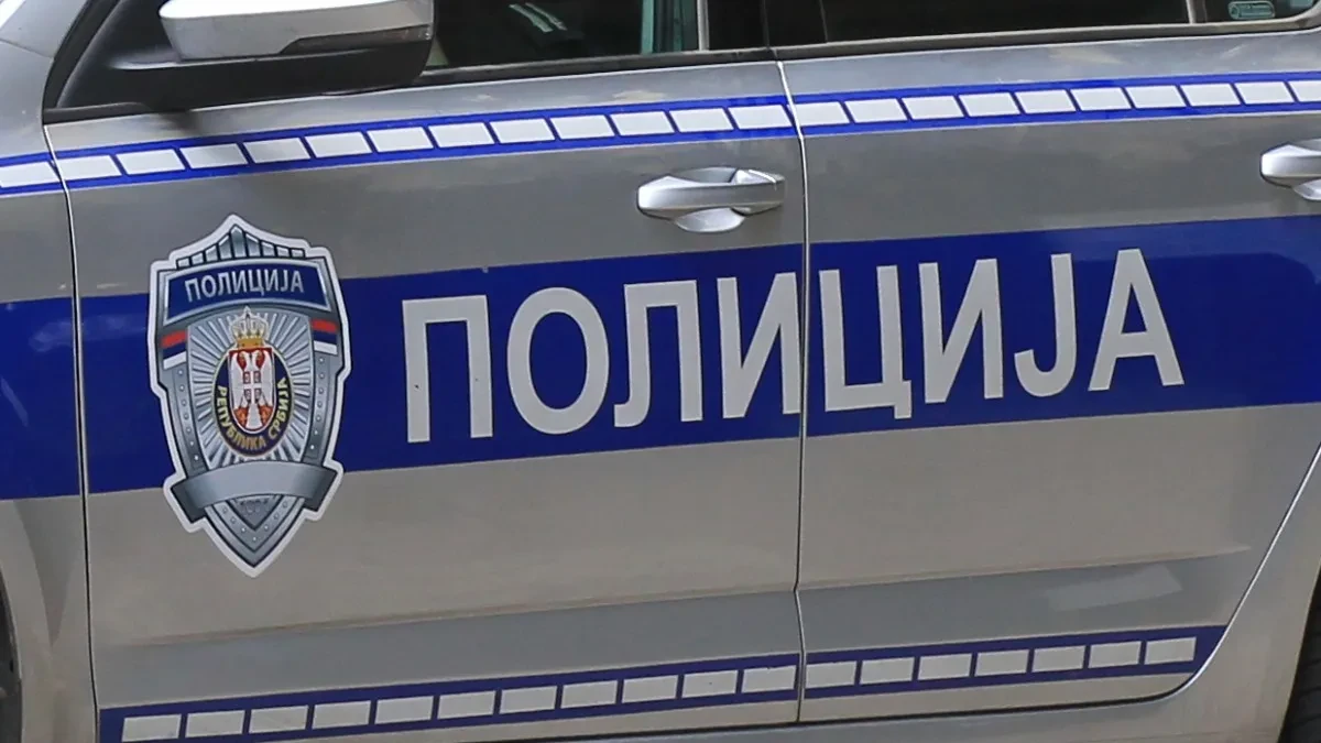 Žestok udes kod graničnog prelaza Trbušnica: U sudaru dva automobila troje povređenih