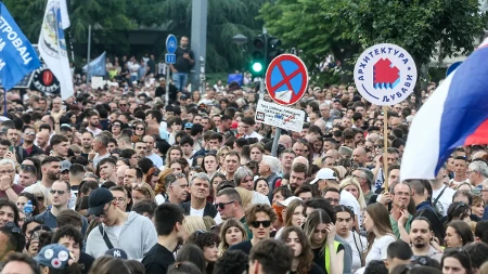 "Zapretite im da neće videti unuke ako glasaju za Vučića!" Jezive pretnje "studentske" liste!