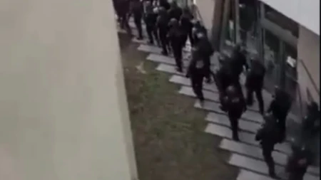 Francuska policija bez milosti prema blokaderima! Prebili ih i izbacili ih sa fakulteta