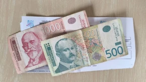 Račun za struju niži za 1.000 dinara: Penzioneri, obratite pažnju - evo ko ima pravo na popust