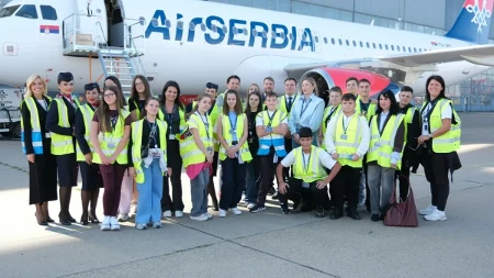Er Srbija obeležila dečiju nedelju: Deca sa Kosova i Metohije prvi put letela avionom