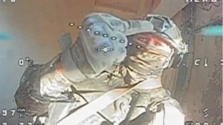 „Bolje ja nego svi oni“ Rus zgrabio dron kamikazu i rizikovao život zbog saboraca (VIDEO)