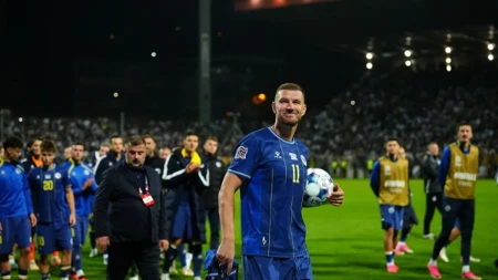 Dečak nacrtao Edina Džeka kako se krsti, a onda se desilo čudo (VIDEO)