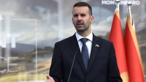 Crnogorci hapse Ruse!