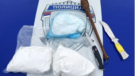 Nosili torbu sa 10 kilograma amfetamina: Uhapšeni muškarci (42) i (22) na Zvezdari
