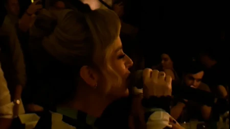 Ceca Ražnatović iznenadila Slađu Alegro! Pevačica ostala u šoku kada je ugledala folk divu u restoranu „Dva Jelena“, a onda joj otpevala „Imendan“