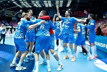 REGION BRUJI O POTEZU HRVATA Pogledajte uz koju pesmu su proslavili osvajanje bronze (VIDEO)