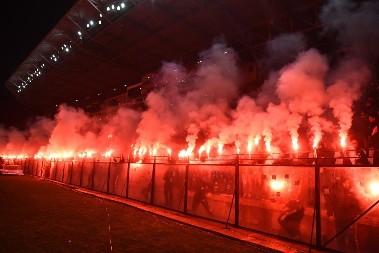 VEČE PREPUNO EMOCIJA Dan kada je "Tumba" plakala 